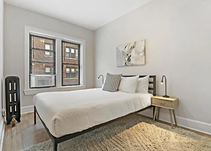 Appartement Warm & Lovely 2br Close To Dining & Shops - Touhy 1s